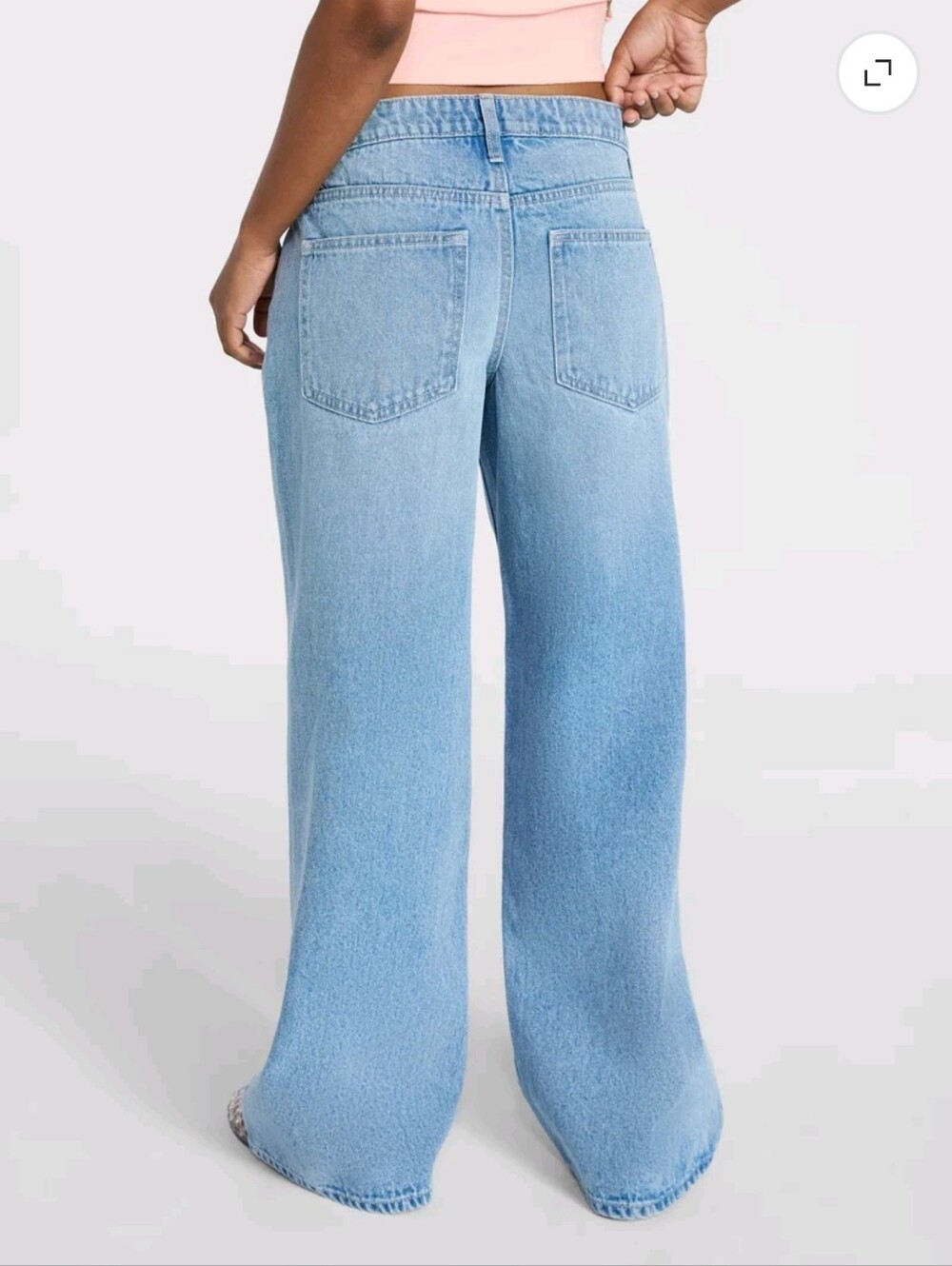 No Boundaries Women's Low Rise Baggy Wide Leg Jeans - Picture 3 of 7